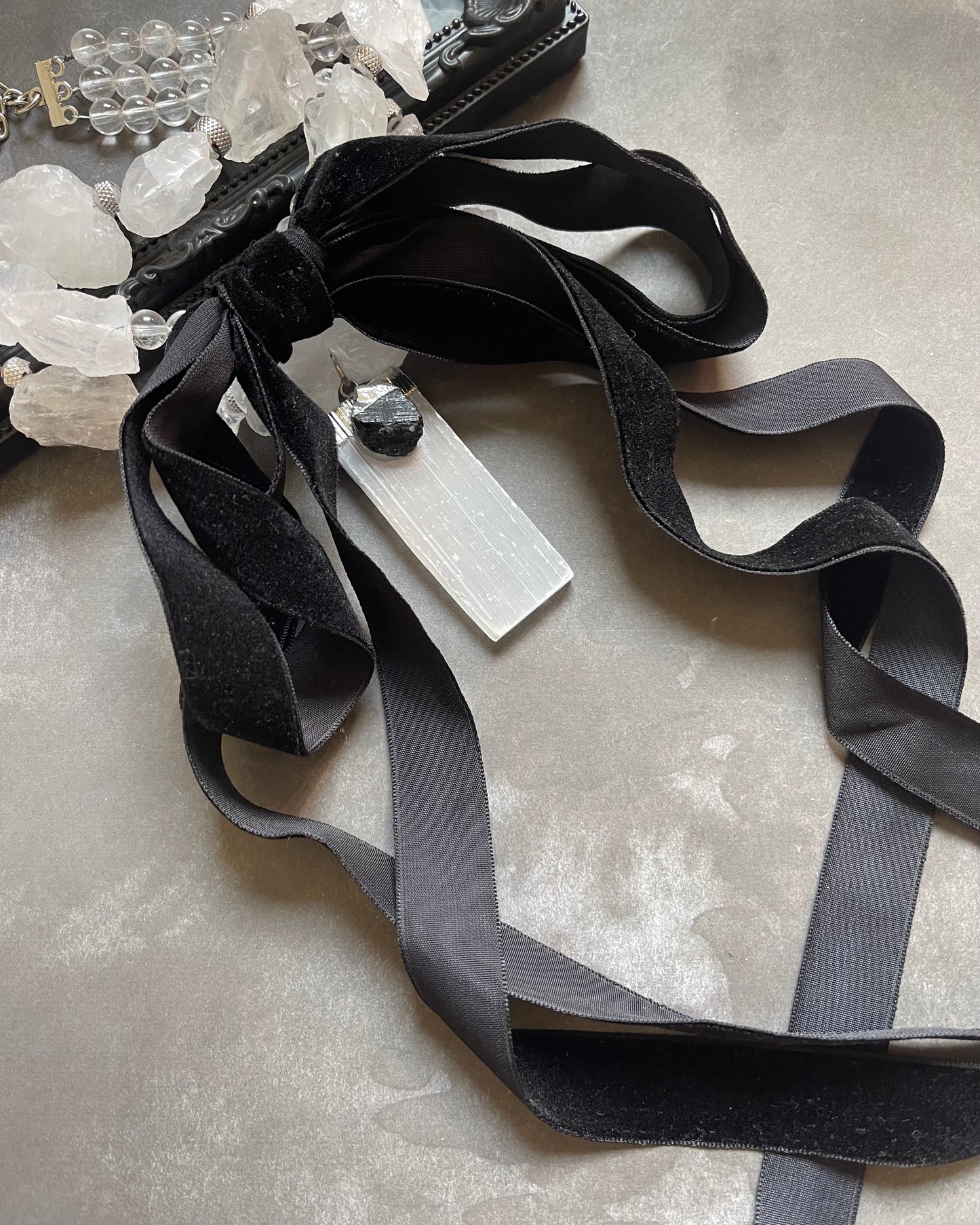 Choker Made of Raw Rock Crystal – Velvet Bow, Quartz Pendant