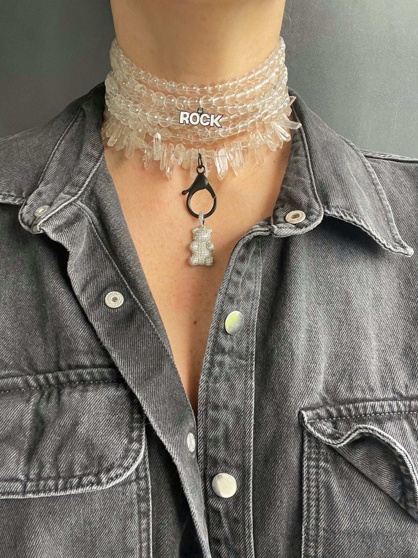 Choker rock crystal, quartz, metal pendant with zirconium, stainless steel fittings