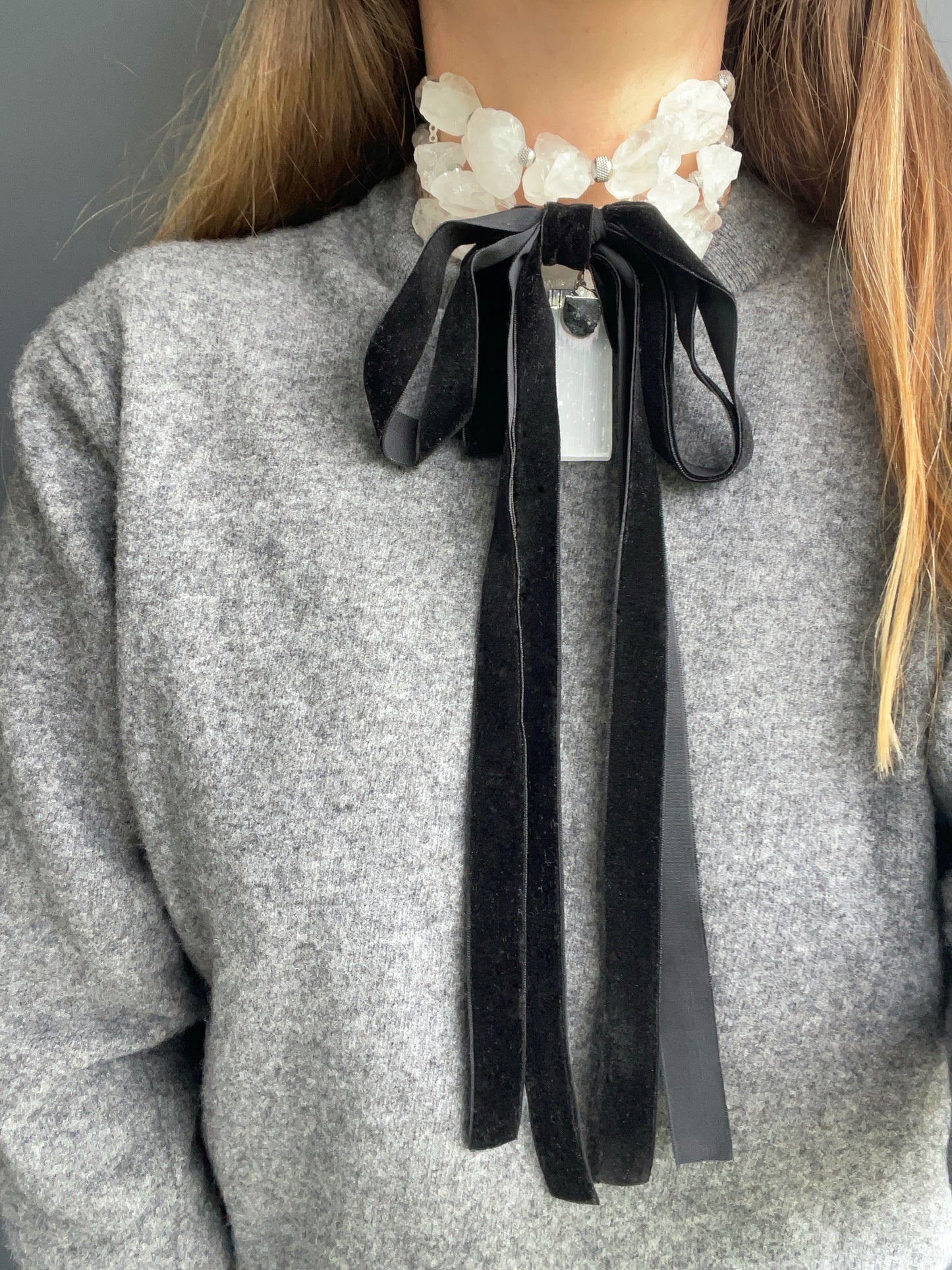 Choker Made of Raw Rock Crystal – Velvet Bow, Quartz Pendant